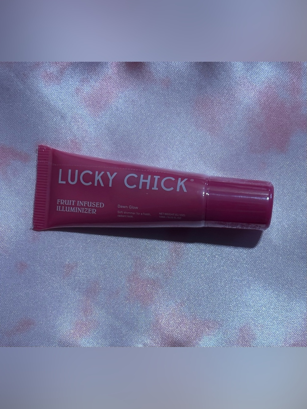 Lucky Chick Fruit Infused Illuminizer - Dawn Glow (Pink)